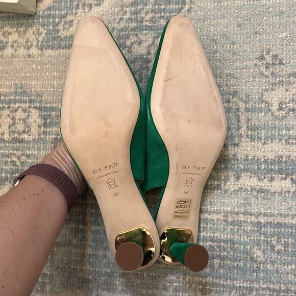 BY FAR Diana Suede Slingback Pumps Size 8 Kelly Green - Picture 9 of 11